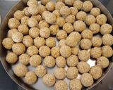 A picture of step 3 of #Jan#W2 Til ke ladoo.