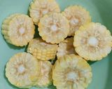 A picture of step 1 of Corn pork ribs soup.
