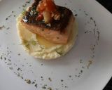 Foto del paso 3 de la receta: Salmón en mantequilla de hinojo, acompañado de puré de papas en leche de coco!