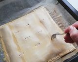 Foto del paso 4 de la receta: Empanada de atún