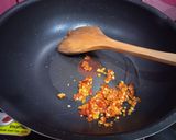 รูปขั้นตอนการทำที่ 1 ของ ผัดเส้นบุกสาหร่าย,หมูสไลด์,กะหล่ำปลี - คีโต