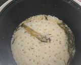 Foto langkah ke 5 dari resep Nasi Daun Jeruk Magic Com.