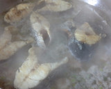 Foto del paso 6 de la receta: Corvina con guisantes y gambas