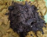 Foto langkah ke 4 dari resep Choco Banana Soft Cookies.