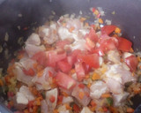 Foto del paso 2 de la receta: Patatas guisadas con pollo