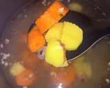 Hình bước làm 2 của món Canh khoai tây cà rốt