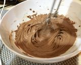 Foto langkah ke 17 dari resep Cupcake Coklat Super Gampang (tanpa telur tanpa susu).