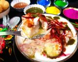 A picture of step 6 of Dahi Bhalla.