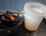 Foto del paso 2 de la receta: Mejillones congelados al vapor