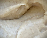 Foto del paso 1 de la receta: Rollitos de salmón con ensaladilla de langostinos