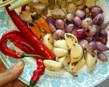 Foto langkah ke 1 dari resep Babi Rica-Rica Khas Manado.