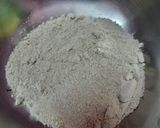 A picture of step 3 of Oats Moong Dal Chilla.