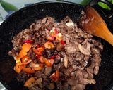 Foto langkah ke 4 dari resep Soto Oseng Sapi Khas Betawi.