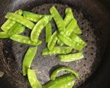 Hình bước làm 2 của món Cơm trộn sốt gochujang thịt bò bằm