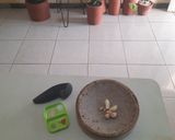 Foto langkah ke 2 dari resep Peyek Daun Jeruk Tanpa Santan #dapurelbeweek26.
