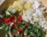 Foto langkah ke 2 dari resep Telor dadar kentang.