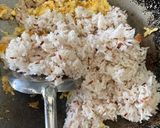 รูปขั้นตอนการทำที่ 2 ของ ข้าวผัดเด็กที่ผู้ใหญ่กิน