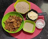 खमंग खुसखुशीत तिळगुळ पोळी. (Tilgul Poli Recipe In Marathi) रेसिपी स्टेप 1 फोटो 