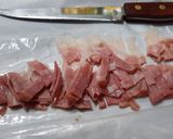 Foto del paso 1 de la receta: Tirabuzones (fideos con panceta y queso azul)