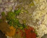 A picture of step 2 of Crispy Murmura Pakoda.