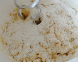 Foto del paso 4 de la receta: Coca de pisto, anchoas y huevo