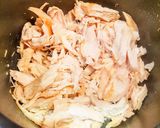 A picture of step 1 of Thai green soup.
