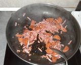 Une image de l'étape 1 de Riz aux lardons / chorizo.