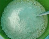Foto langkah ke 2 dari resep Kue cubit kental manis no mixer.