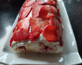 Foto del paso 9 de la receta: Brazo de fresas con nata Mambo