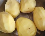 Foto langkah ke 1 dari resep Kentang ala Mustofa Manis Gurih.