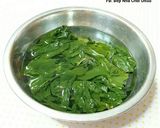 Hình bước làm 2 của món Canh rong biển ngao hoa đậu hũ 바지락미역국