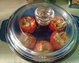 Foto del paso 4 de la receta: Tomates rellenos con anchoas, aceitunas y queso (Horno de microondas)