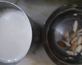 बादाम का दूध(badam ka dudh recipe in hindi) रेसिपी चरण 1 फोटो