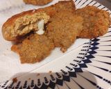 Foto del paso 2 de la receta: Croquetas de pan rallado (sobras de milanesa)