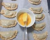 Foto del paso 3 de la receta: Empanadas de pechuga de pollo, espinacas y mozzarella