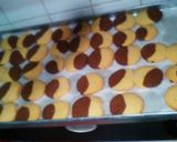 A picture of step 12 of Marble chocolate cookies.