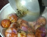 A picture of step 4 of Instant Onion Pickle.