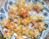 A picture of step 1 of Masala Star Fruit.
