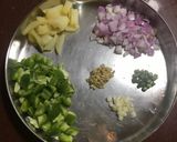 A picture of step 1 of Shakshuka.