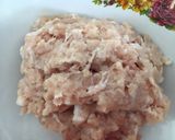 รูปขั้นตอนการทำที่ 1 ของ ขนมปังหน้าหมูชีส (อาหารเด็ก/ก่อนขวบไม่ปรุง)