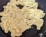 Foto del paso 3 de la receta: Huevos revueltos 🍳