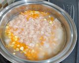 Foto langkah ke 2 dari resep Bubur Sayur Kilat.