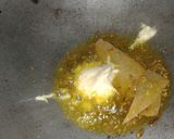 A picture of step 2 of Chole masala.