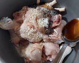Foto langkah ke 1 dari resep Ayam goreng saus tiram.
