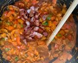 A picture of step 2 of Creamy bacon and pepper pasta.