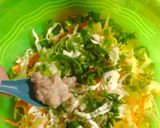 Foto langkah ke 3 dari resep Bakwan Sayur Sambal Kacang.