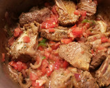 Foto del paso 10 de la receta: Costillar de ternera con patatas, habas y guisantes