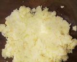 A picture of step 1 of Bread potato cutlet.