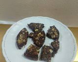 A picture of step 3 of Nuts chocolate.