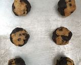 Foto langkah ke 8 dari resep Brownie Choco Chip Cookies.